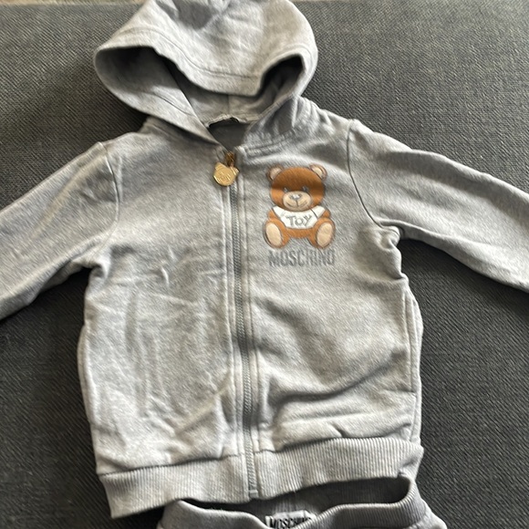 Moschino baby tracksuit - Picture 4 of 5